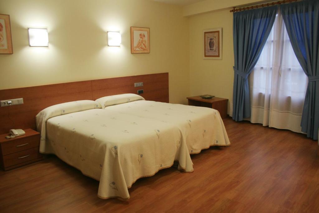 Hotel Zaravencia By Bossh Hotels تورو الغرفة الصورة